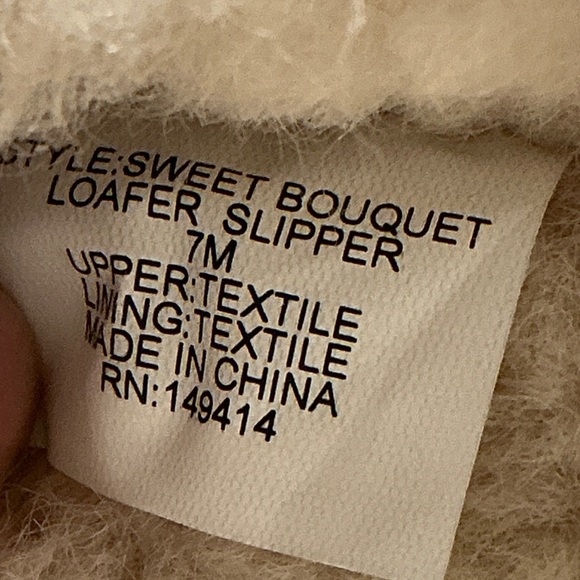 Johnny Was Sweet Bouquet Floral Cozy Shearling Loafer Slippers Burgundy Size 7 - Picture 12 of 13